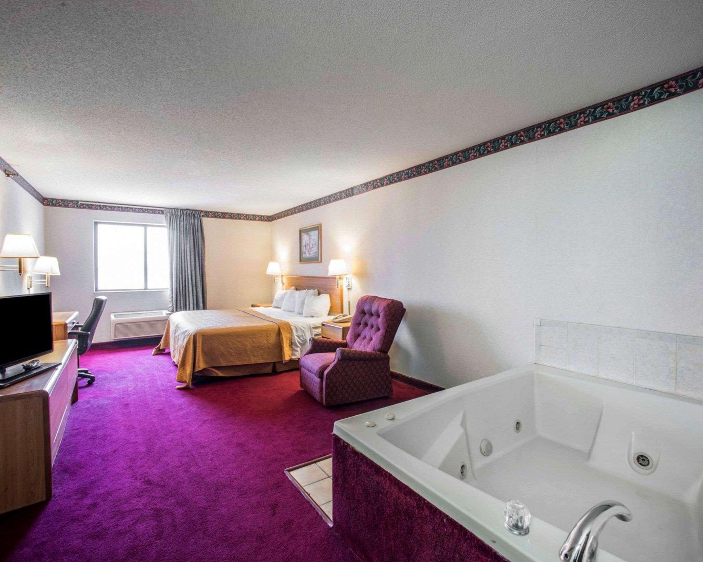 Quality Inn & Suites Caseyville - St Louis Екстериор снимка