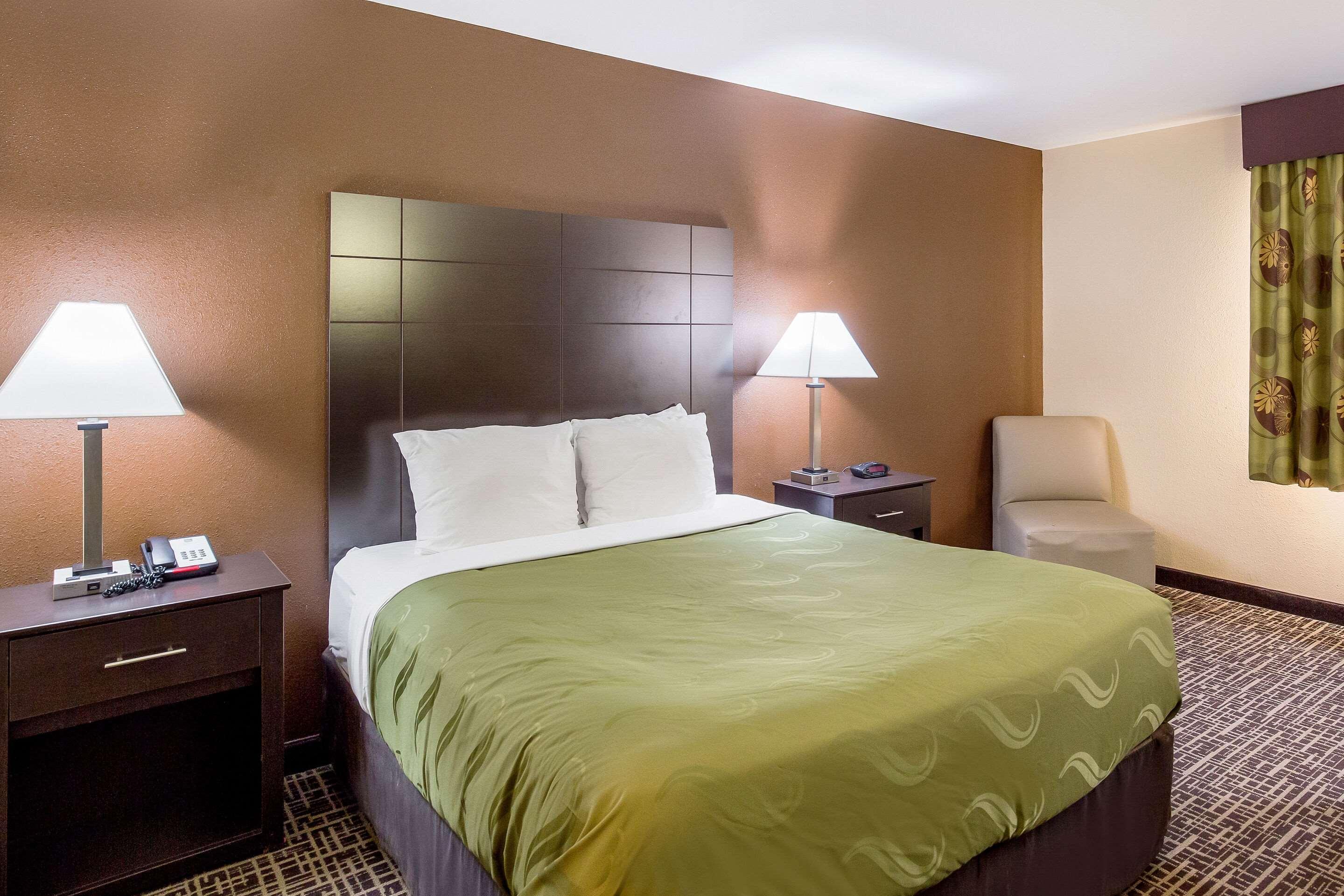 Quality Inn & Suites Caseyville - St Louis Екстериор снимка