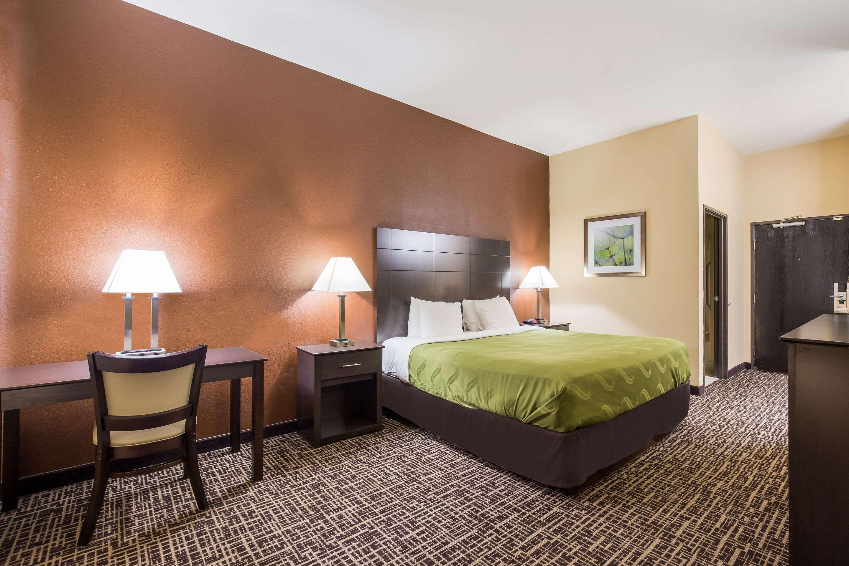 Quality Inn & Suites Caseyville - St Louis Екстериор снимка