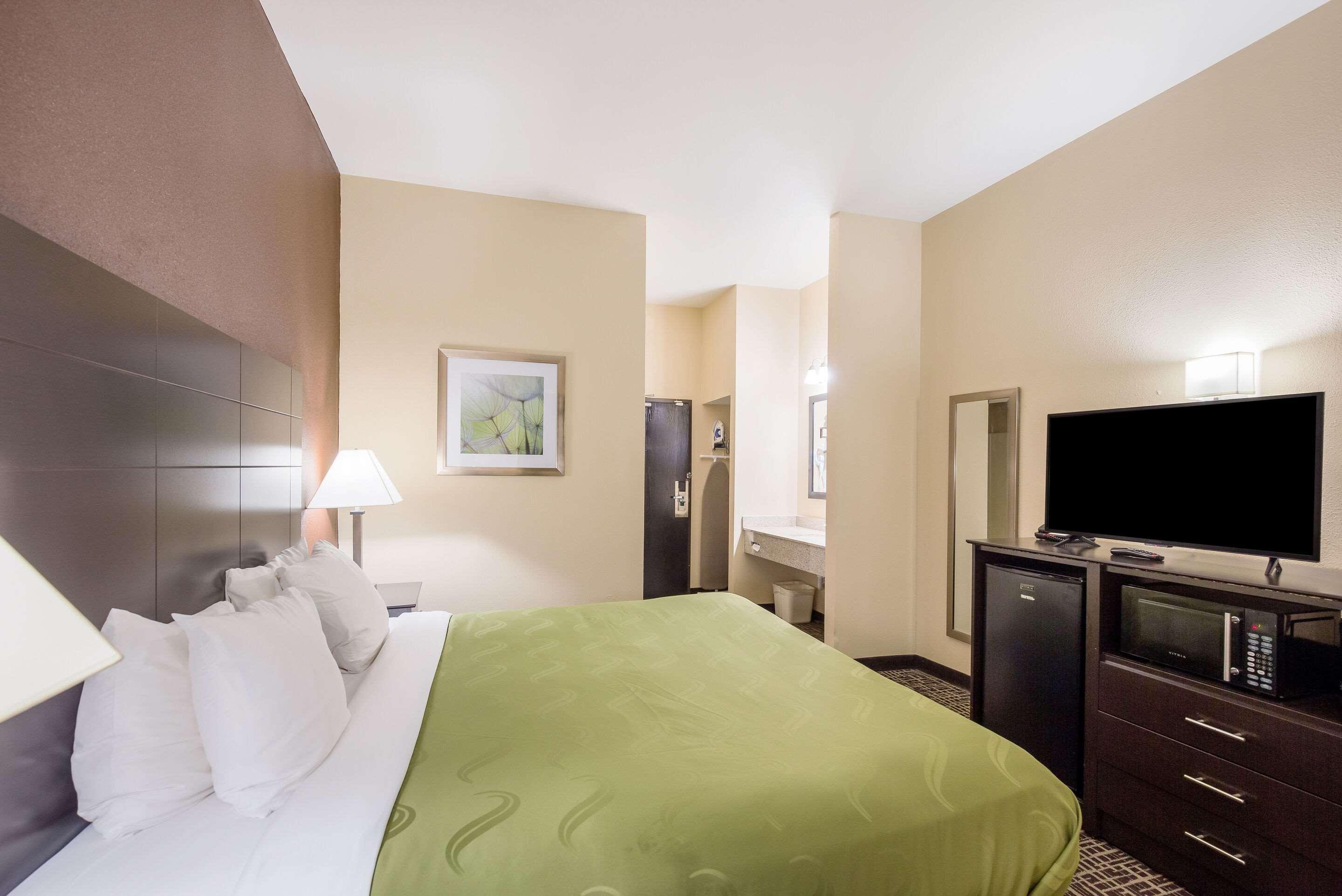 Quality Inn & Suites Caseyville - St Louis Екстериор снимка