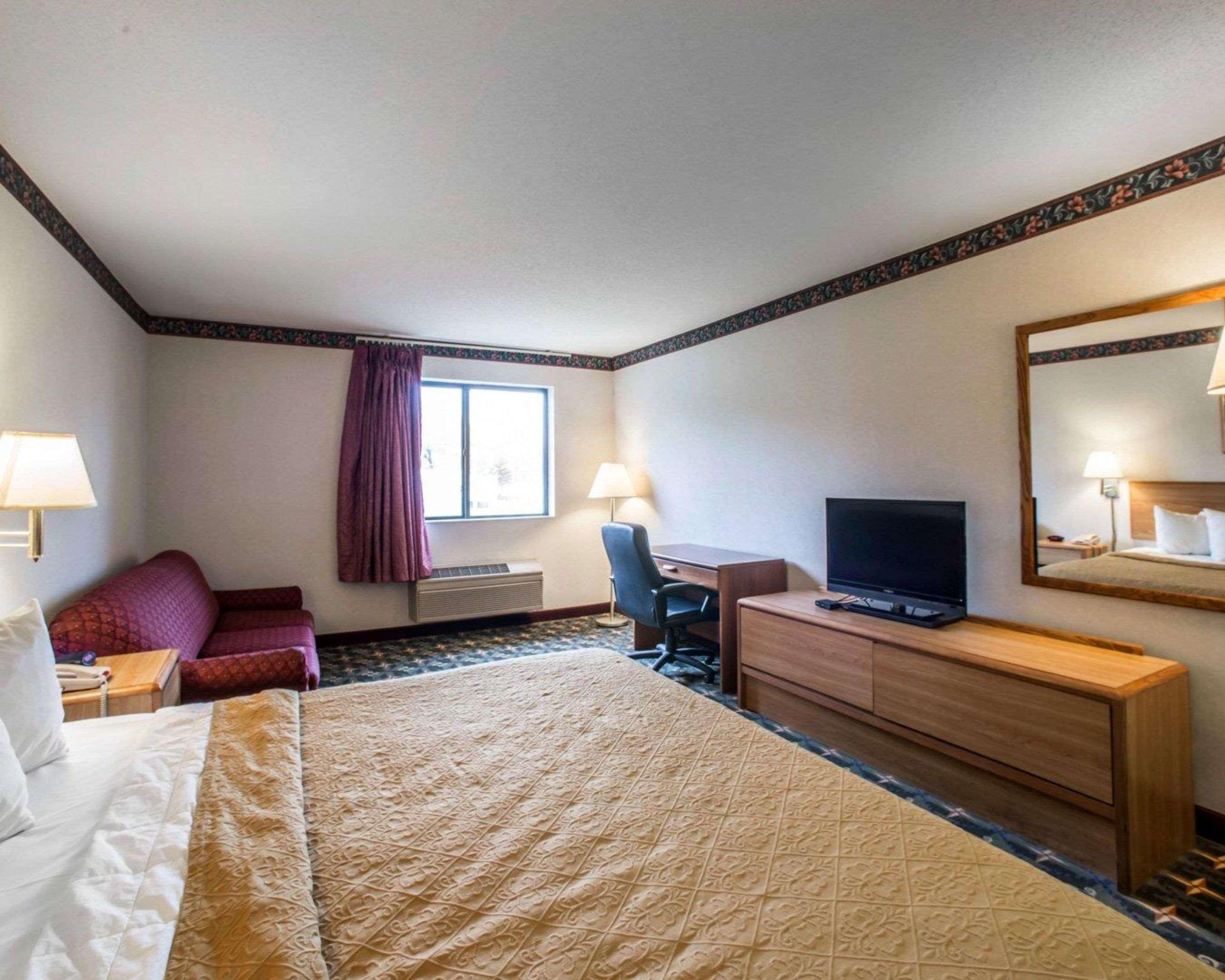 Quality Inn & Suites Caseyville - St Louis Екстериор снимка