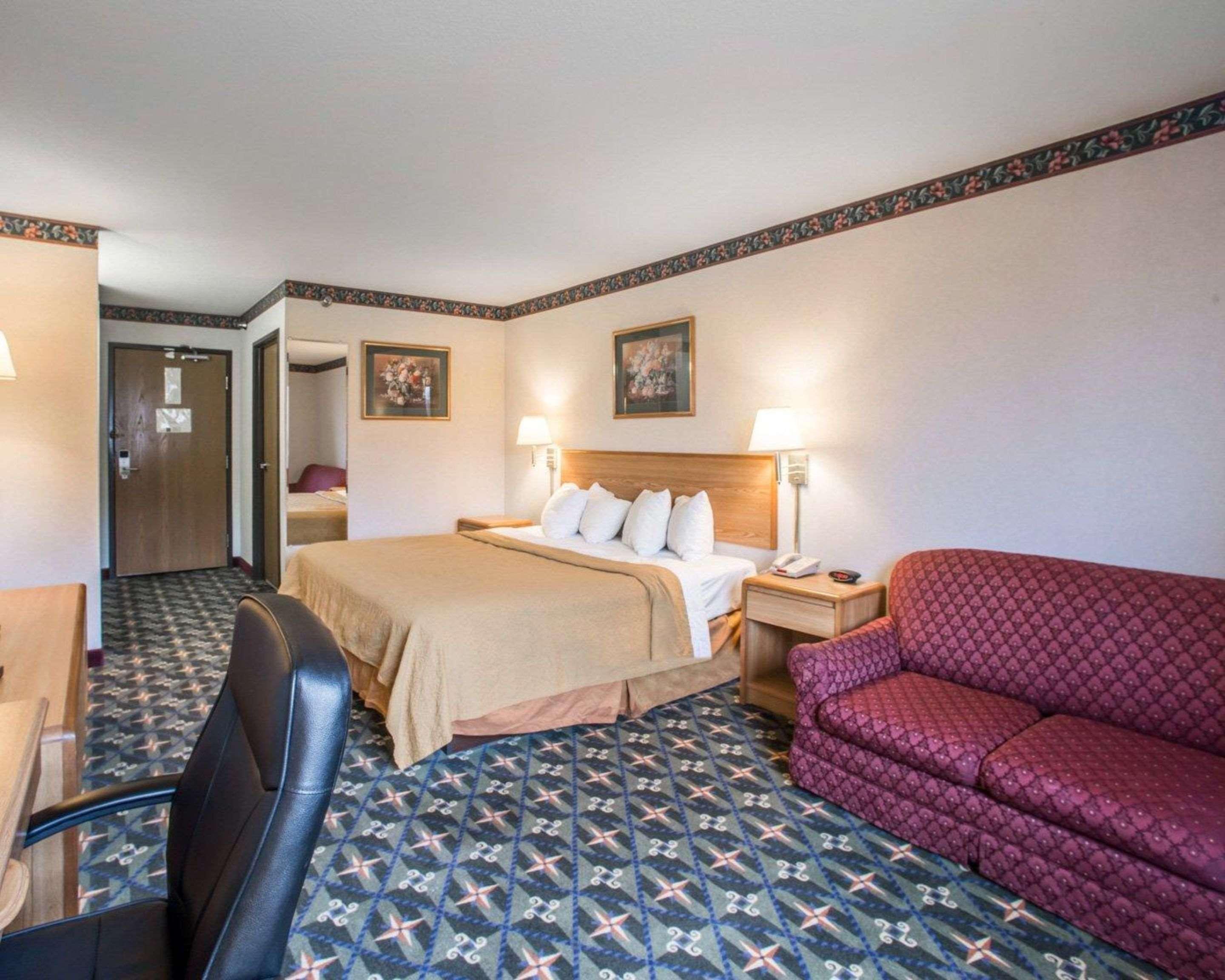 Quality Inn & Suites Caseyville - St Louis Екстериор снимка