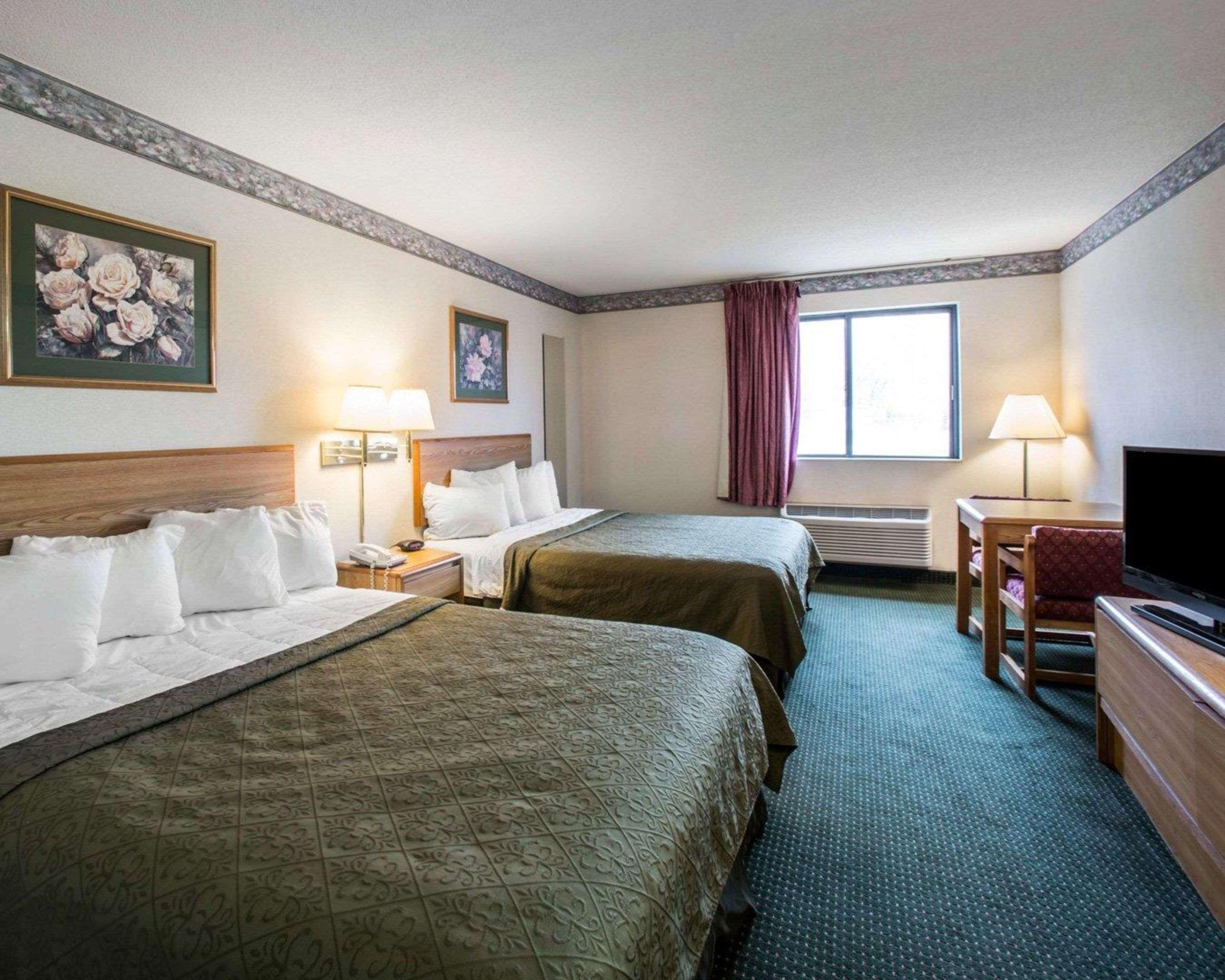 Quality Inn & Suites Caseyville - St Louis Екстериор снимка