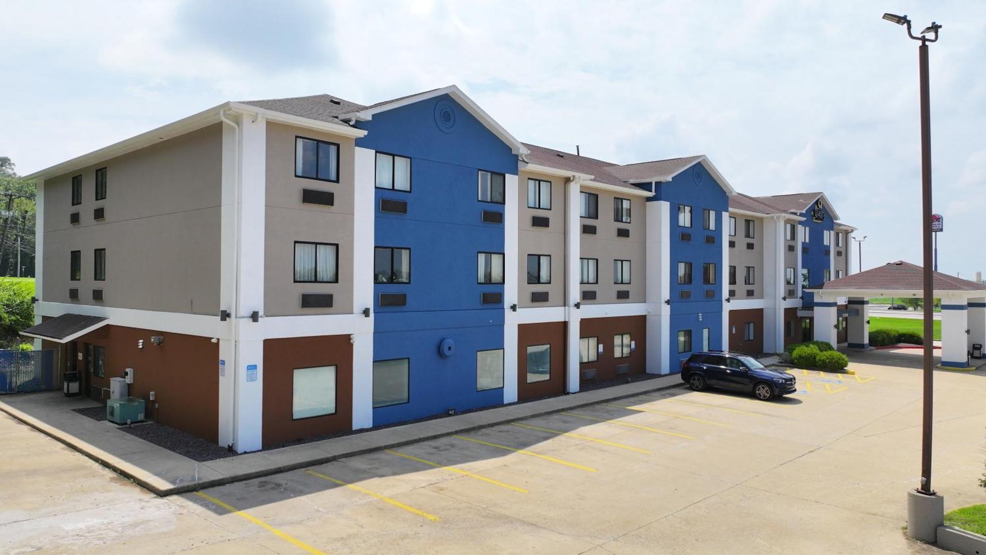 Quality Inn & Suites Caseyville - St Louis Екстериор снимка