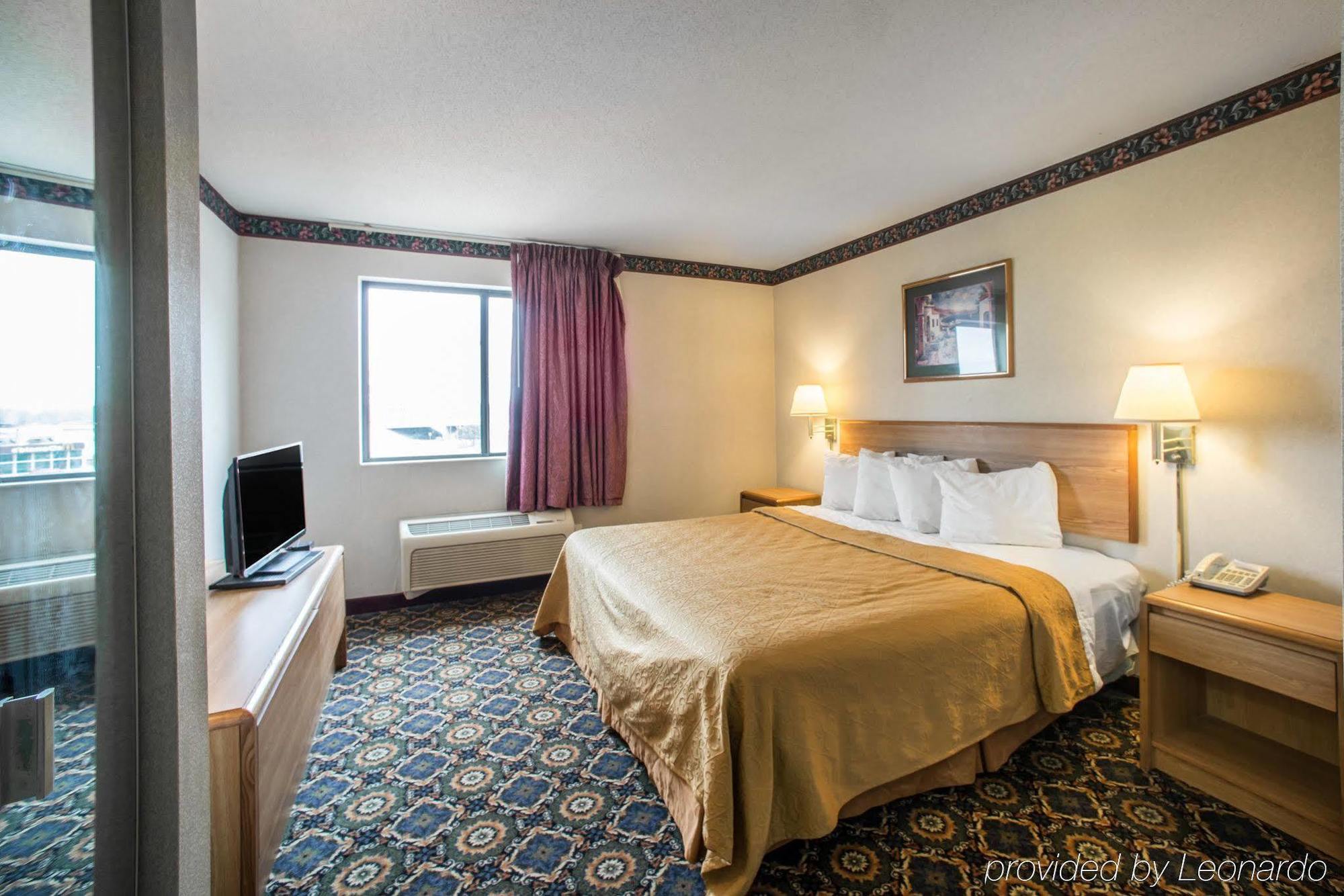 Quality Inn & Suites Caseyville - St Louis Екстериор снимка