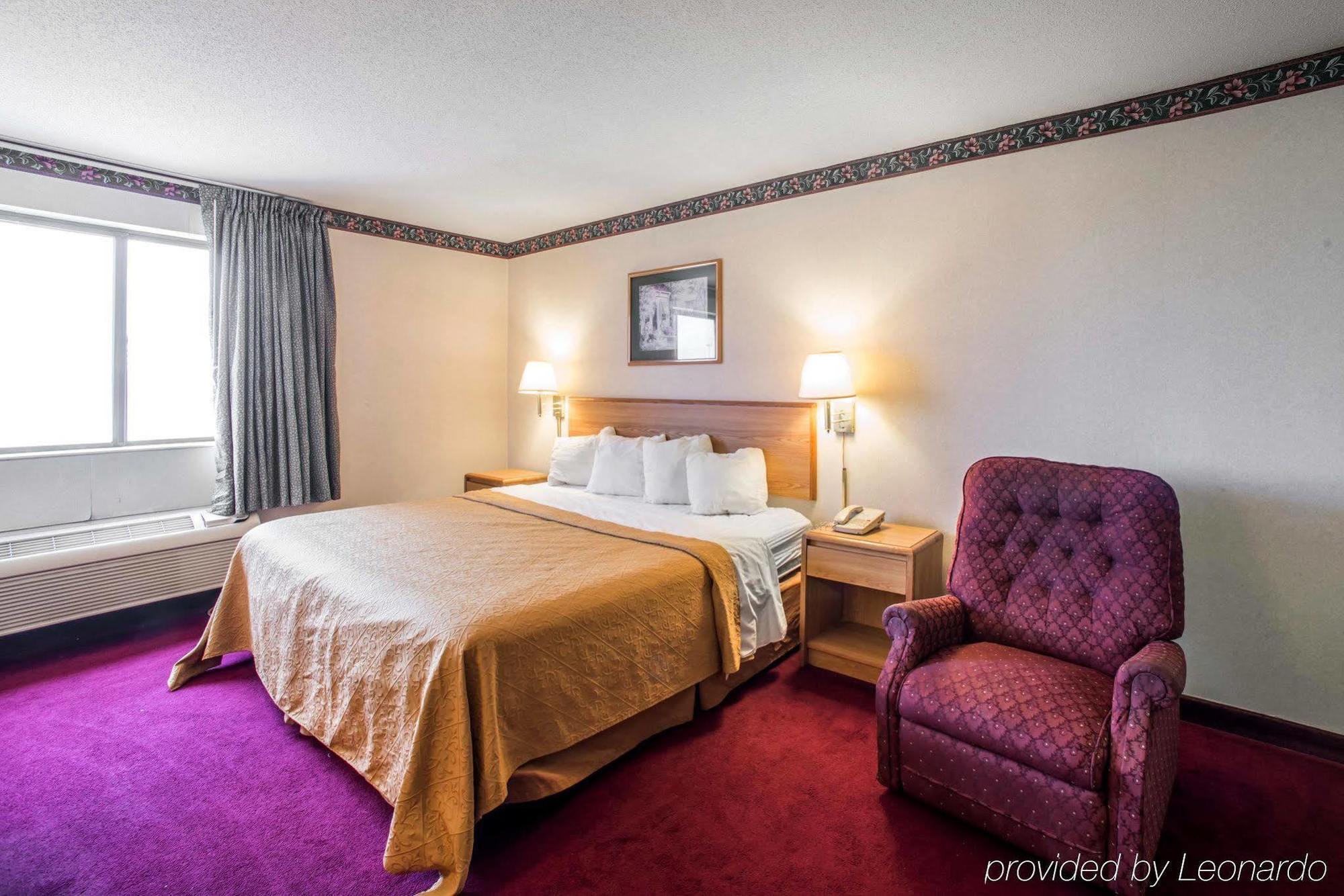 Quality Inn & Suites Caseyville - St Louis Екстериор снимка