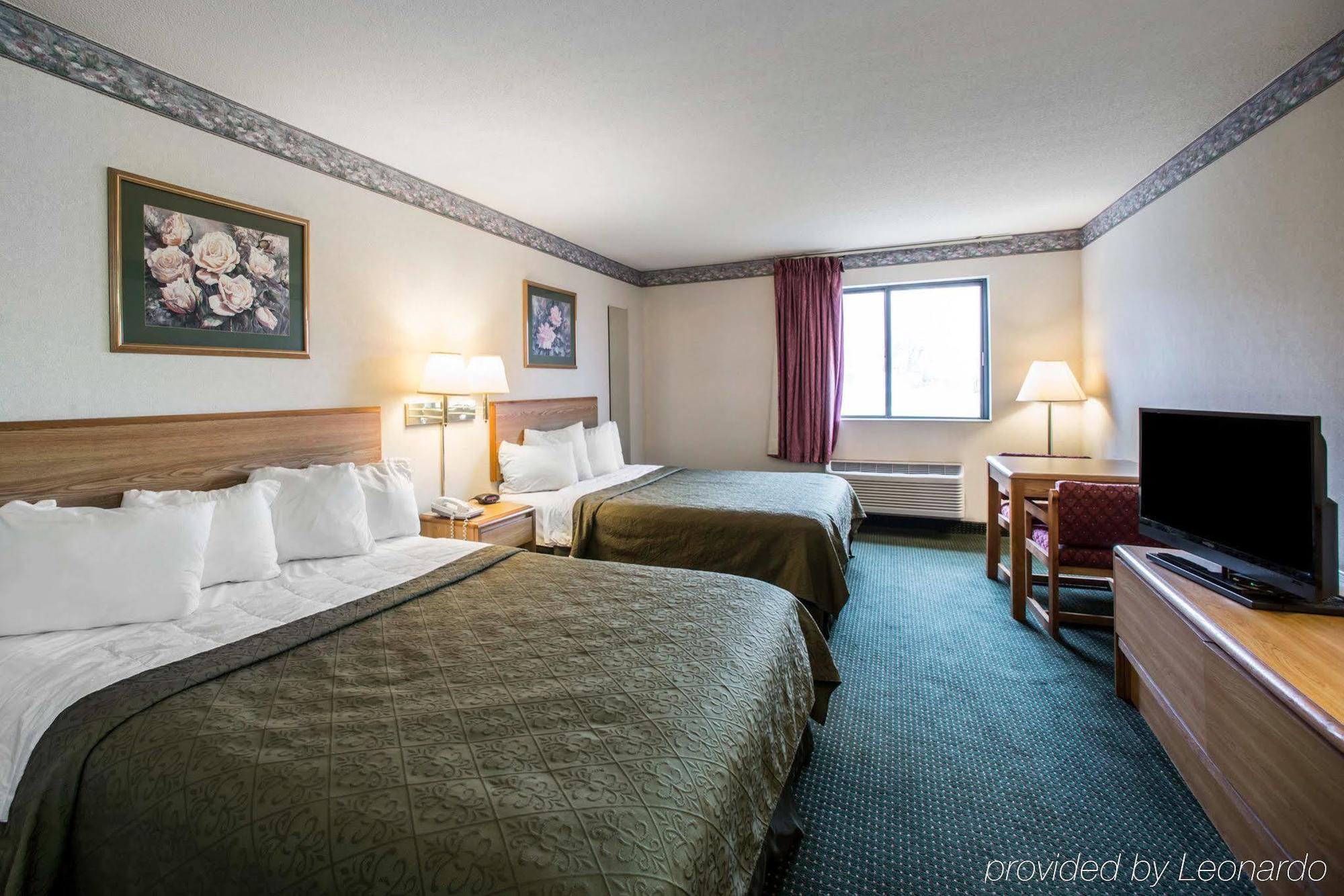 Quality Inn & Suites Caseyville - St Louis Екстериор снимка